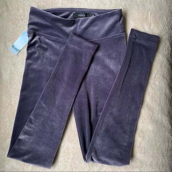 NWT Aritzia Talula Manhattan Pant // Darkness - Picture 5 of 9